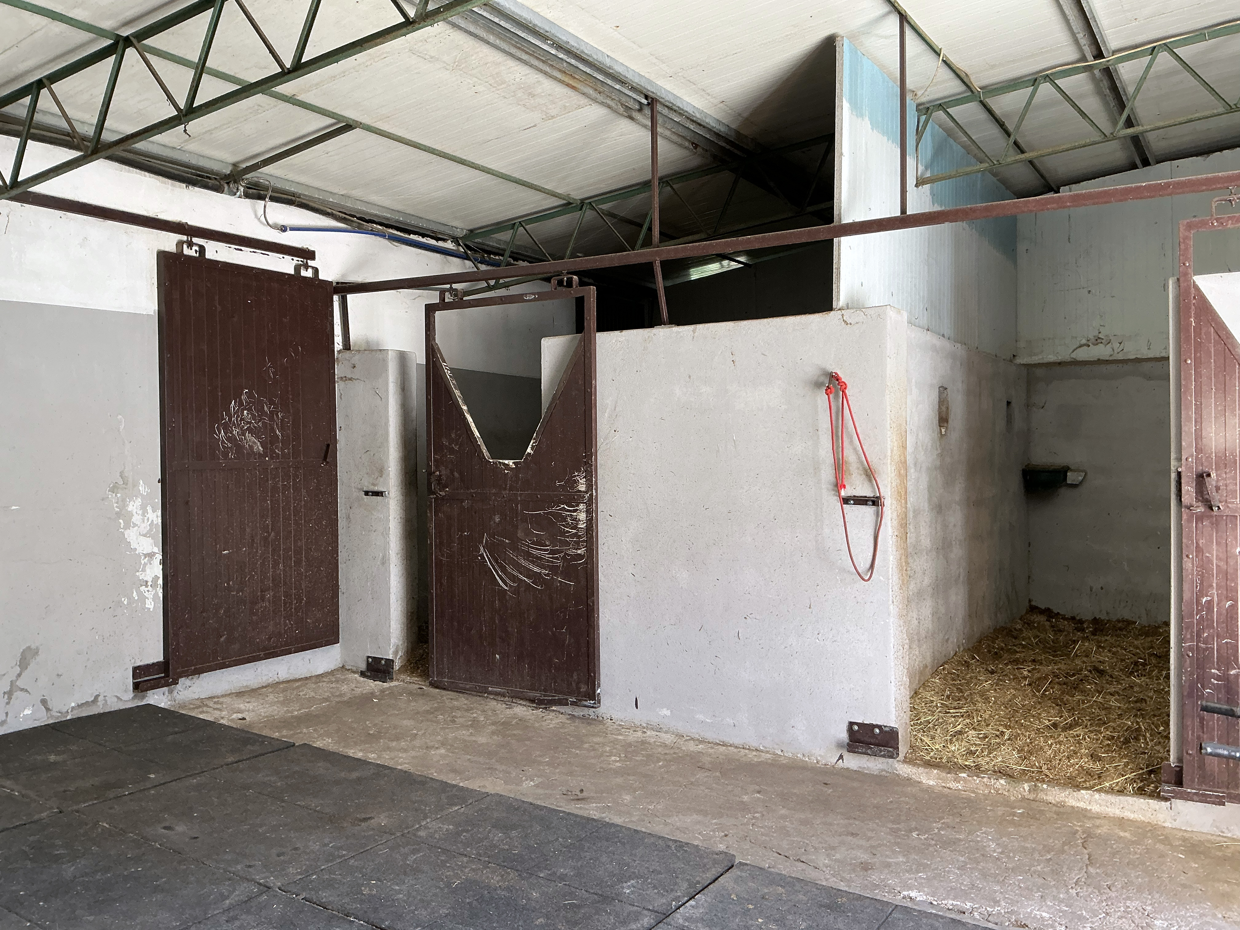 Boxes e zona de lavagem